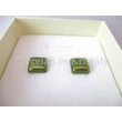 10648/1 Négyzetes fülbevaló zöld eosin, 1,5x1,5 cm 