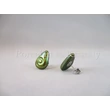 10658/1 Háromszög csigás fülbevaló zöld eosin, 1,3x0,8 cm
