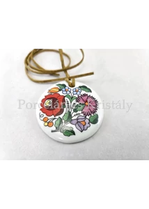 Kalocsai kerek medál, Fehér-színes 5,5 cm Kalocsai kerek medál, Fehér-színes 5,5 cm