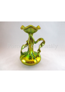 5339 Fodros fülű váza zöld eosin, 22x14x13 cm