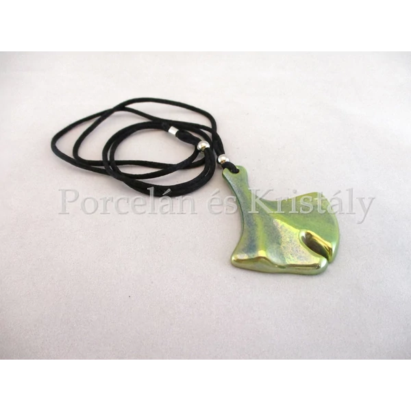 10594 Ginkgo medál zöld eosin, 5,5x4,6 cm