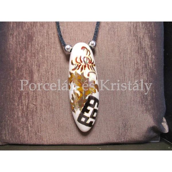 Fanani (Szent) fehér krizantém medál, többtűzű eosin, Zoób ékszer, 6x2 cm
