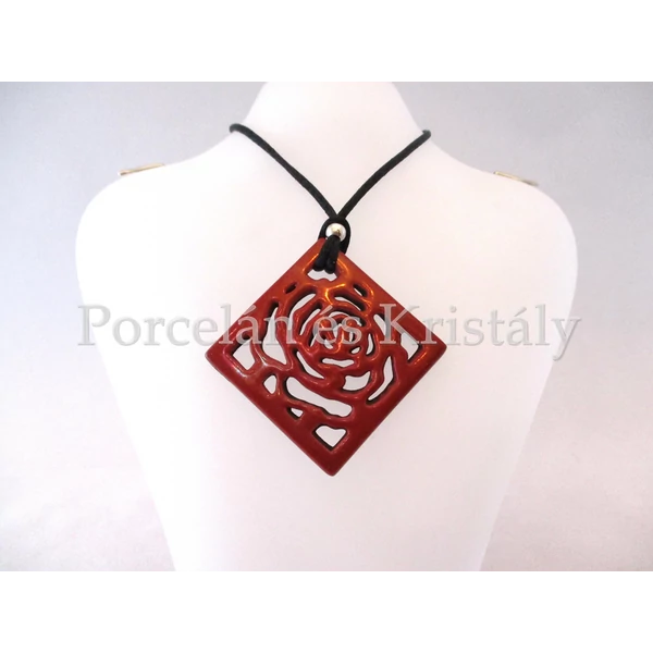 Nimba medál Piros eosin, Zoób ékszer, 6,5x6,5 cm 